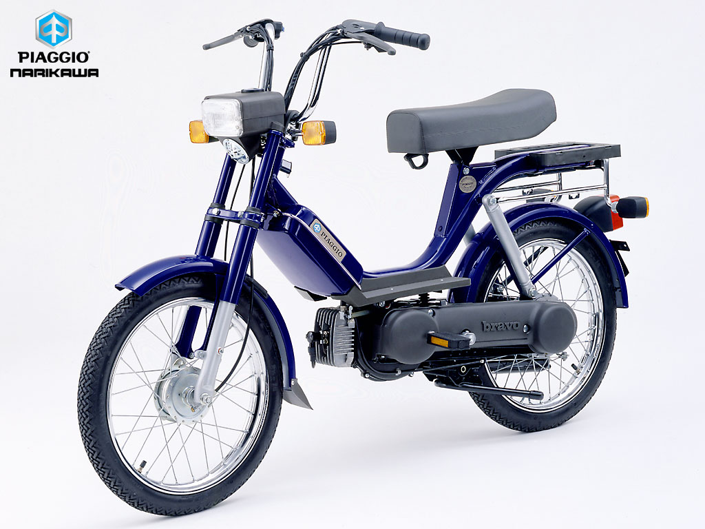 Piaggio-Bravo-Moped-024x768-597704